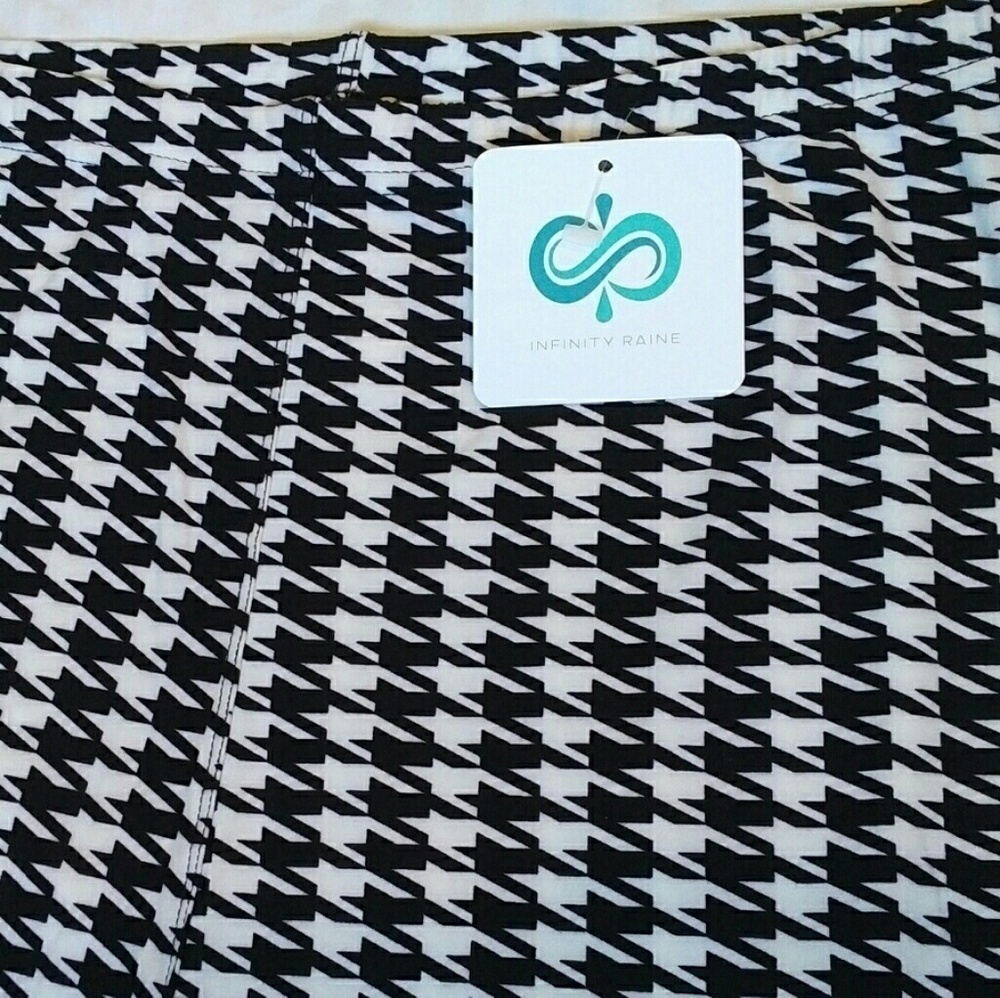 Infinity Raine Plus Size Herringbone Leggings - Picture 2 of 5